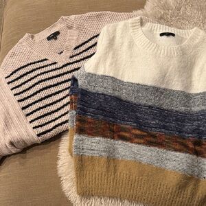 Fate V-Neck Sweater Duo in Cream and Blue